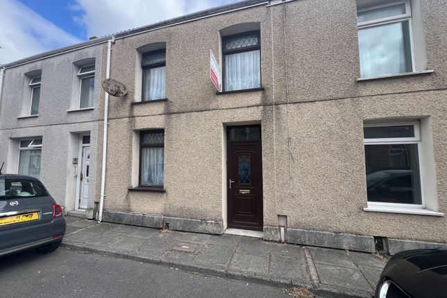 2 bed property, in Sandfields Road, £89,950
