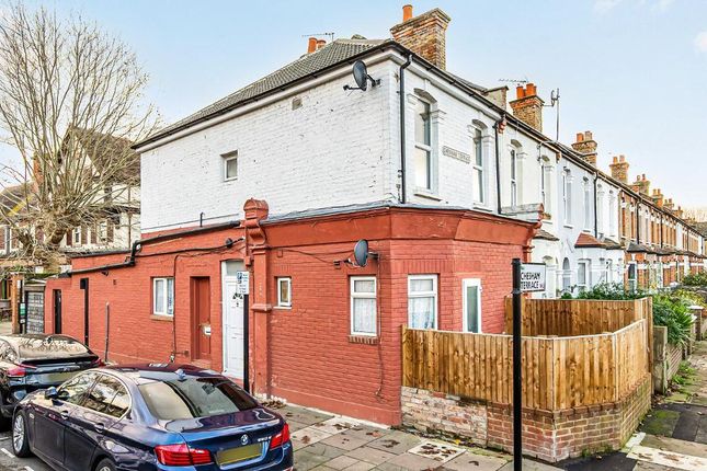 2 bed property, in Chesham Terrace, £715,000