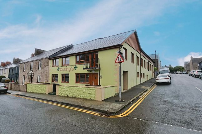 8 bed property, in Charles Street, £440,000