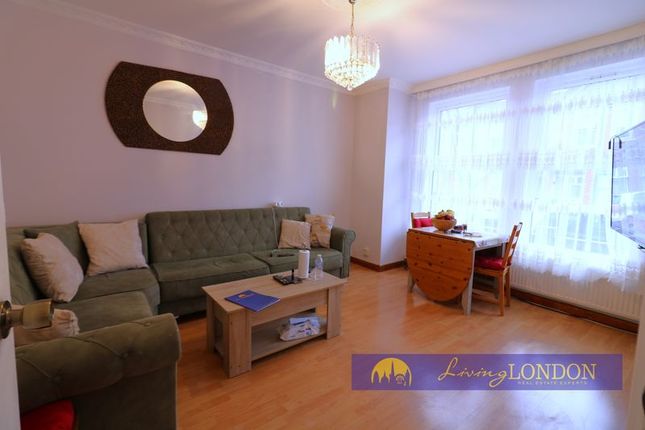 3 bed property, in Three Bed House For Sale, £599,950