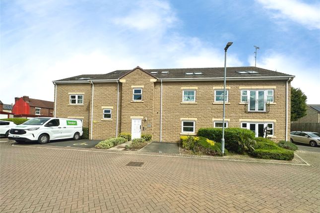 2 bed property, in Wentworth Mews, £135,000