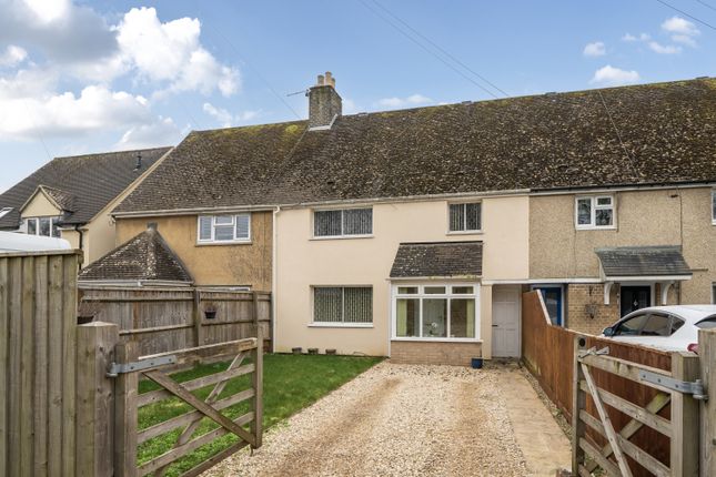 3 bed property, in Rock Road, £325,000