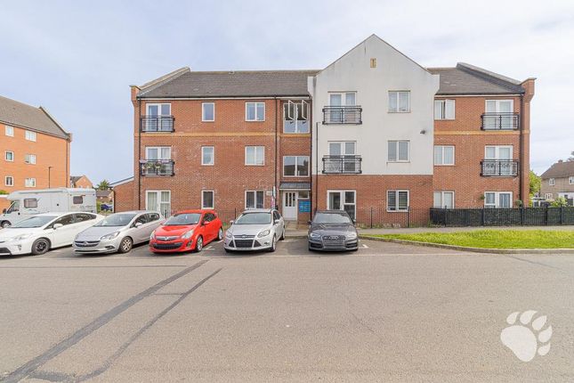1 bed property, in Gough Court, £220,000