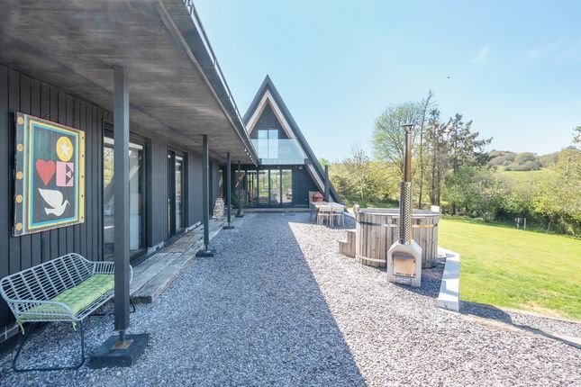 3 bed property, in Bissoe, £1,000,000