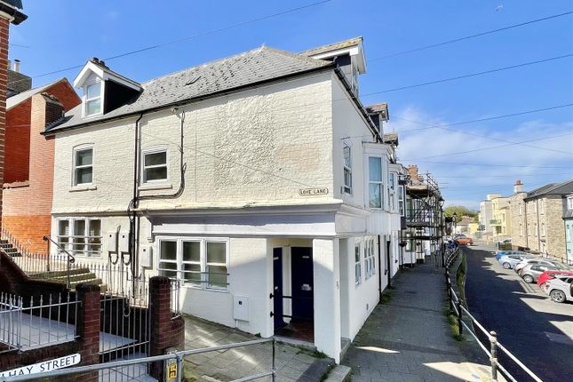 5 bed property, in High West Street, £415,000