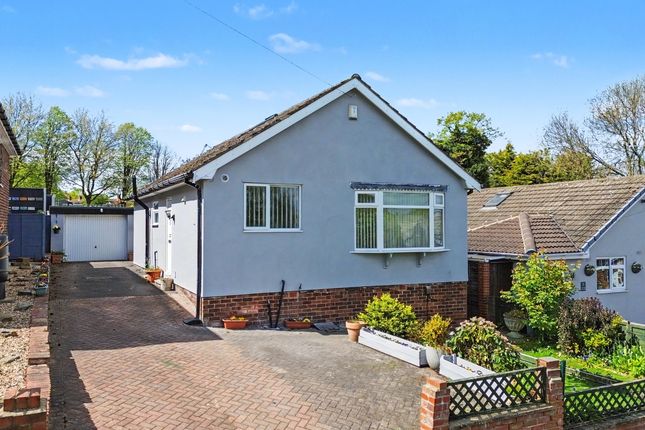 3 bed property, in Hall Cliffe Crescent, £285,000