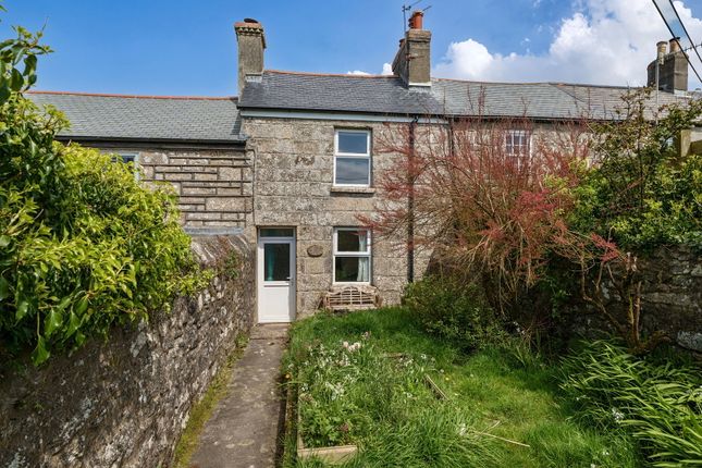 2 bed property, in St John's Terrace, £220,000