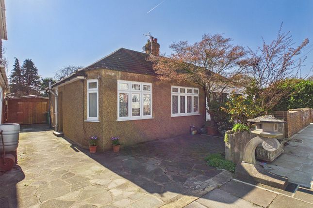 2 bed property, in Coombe Crescent, £450,000