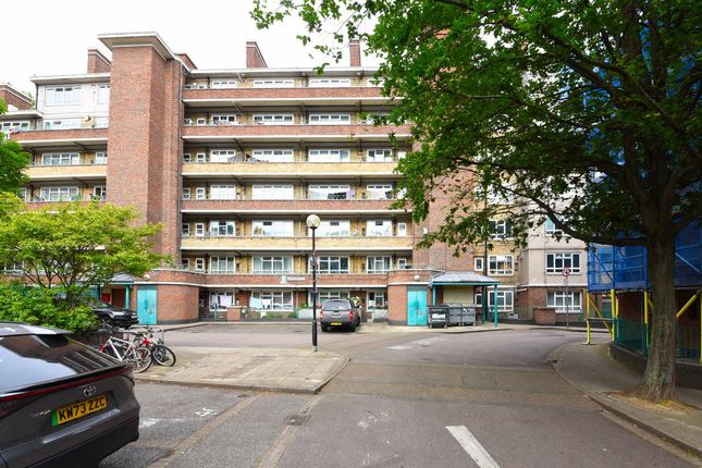 3 bed property, in Sidmouth Street, £400,000