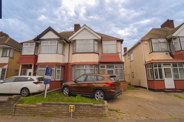 3 bed property, in Streatfield Road, £500,000