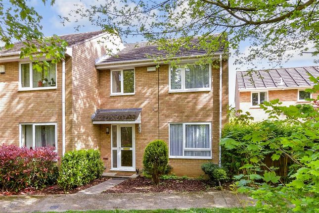 3 bed property, in Manor Forstal, £335,000