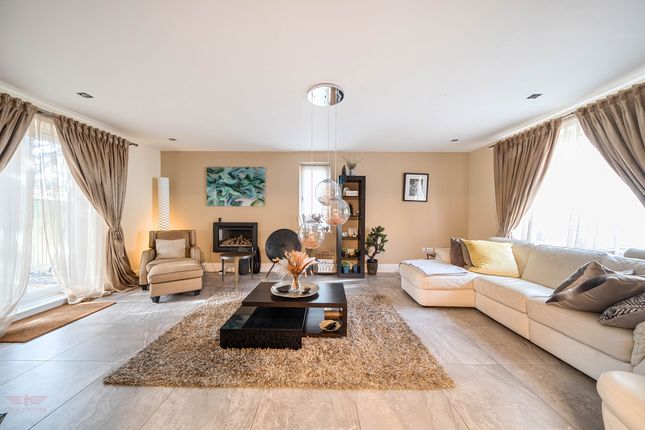 5 bed property, in Alison Close, £1,299,950