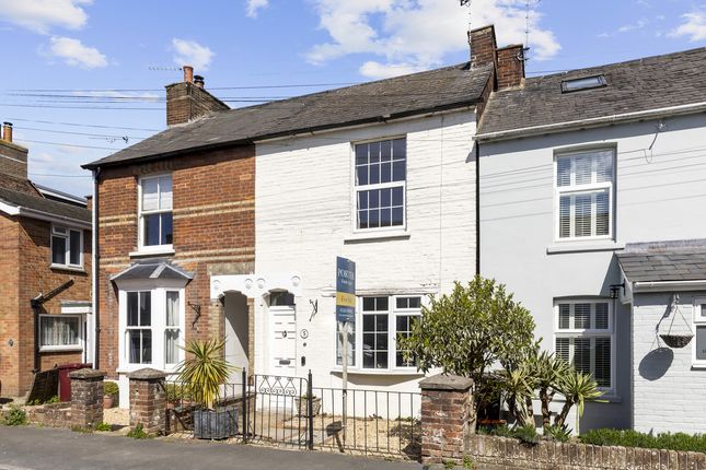 3 bed property, in Grove Road, £325,000