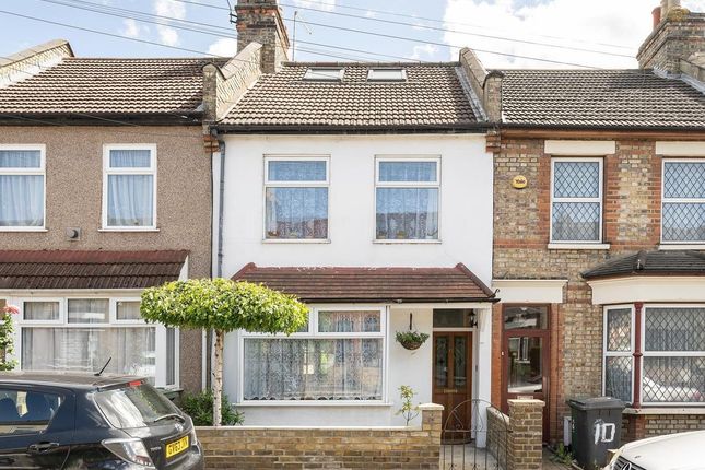 3 bed property, in Ainslie Wood Road, £600,000