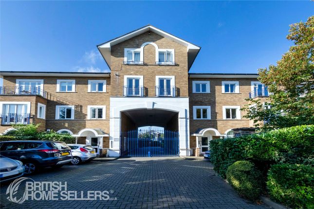 1 bed property, in Berisford Mews, £335,000