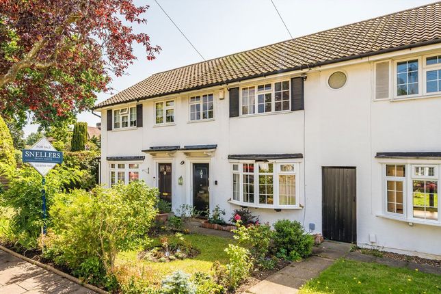 3 bed property, in Regency Close, £450,000