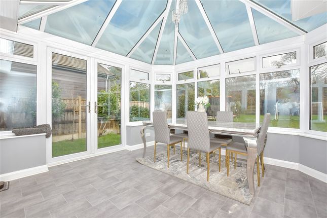 3 bed property, in Ulcombe Road, £525,000