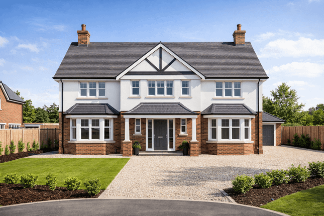 5 bed property, in Greenaway Lane, £450,000