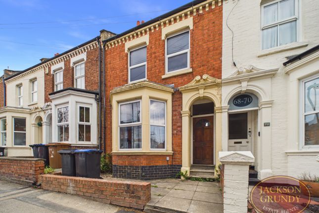 3 bed property, in Stimpson Avenue, £200,000