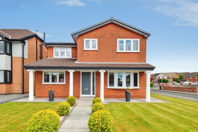 4 bed property, in Springfield Park, £500,000
