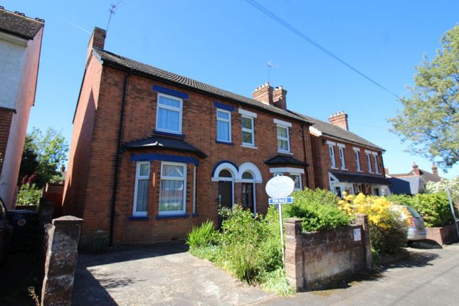 3 bed property, in Woodfield Road, £695,000