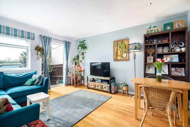 2 bed property, in Macaret Close, £500,000