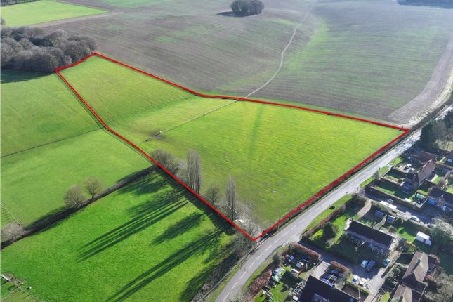 Land, in Nettleden Road, £225,000