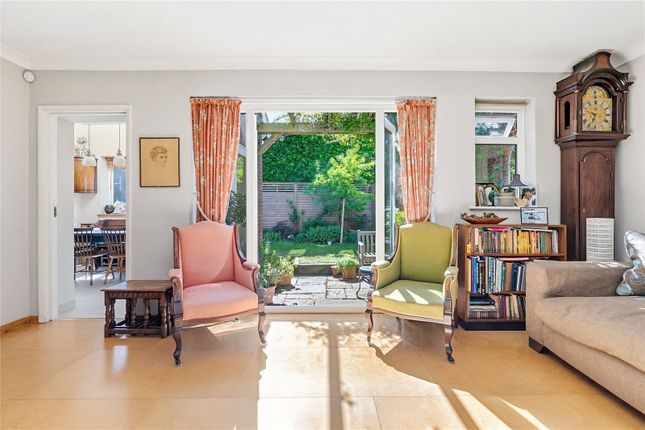5 bed property, in Thurleigh Road, £1,395,000