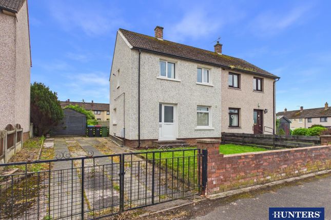 2 bed property, in Greenlea Road, £115,000