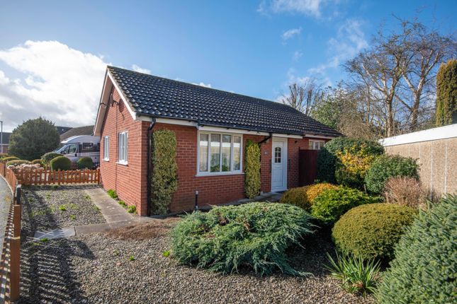 2 bed property, in Eckford Park, £209,950