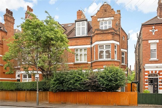 2 bed property, in Wexford Road, £650,000