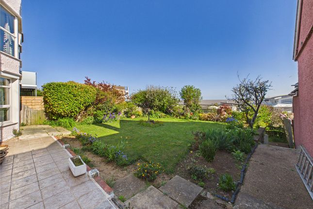 4 bed property, in South Hill, £425,000