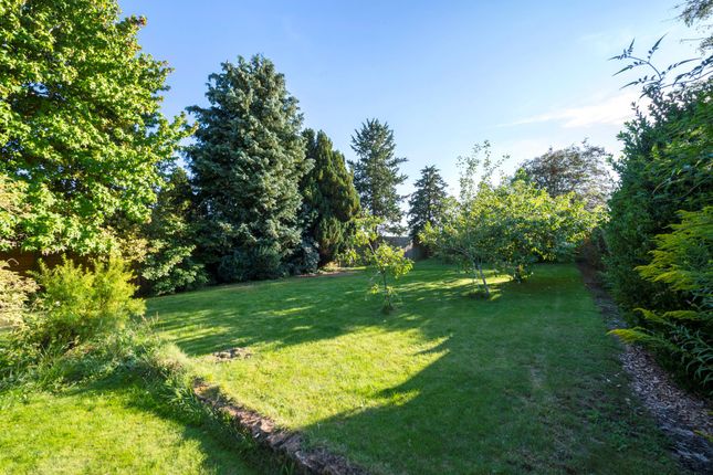 5 bed property, in Upper Tadmarton, £1,000,000