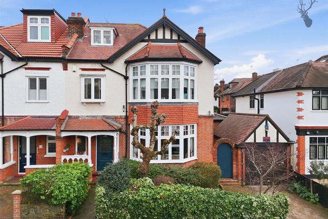 5 bed property, in Monkhams Avenue, £1,450,000