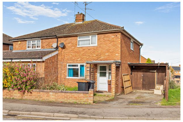 3 bed property, in Highfield Road, £300,000