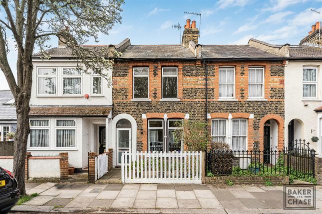 2 bed property, in Downs Road, £500,000