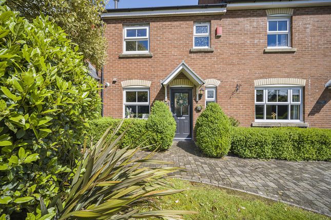 3 bed property, in Dragon Way, £220,000