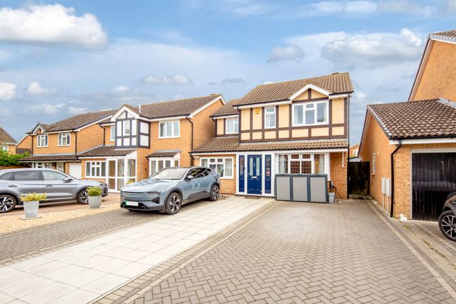 4 bed property, in Osprey Close, £525,000
