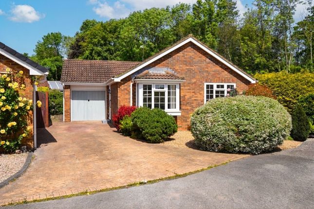2 bed property, in Leven Close, £500,000