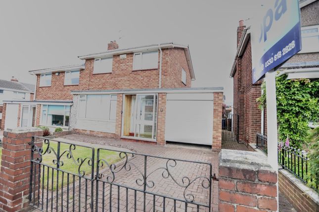 3 bed property, in The Close, £185,000