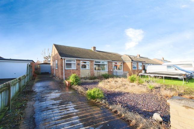 2 bed property, in Fern Close, £175,000