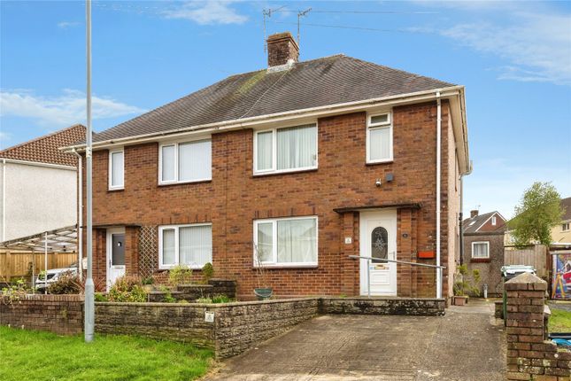 2 bed property, in Gellideg, £125,000