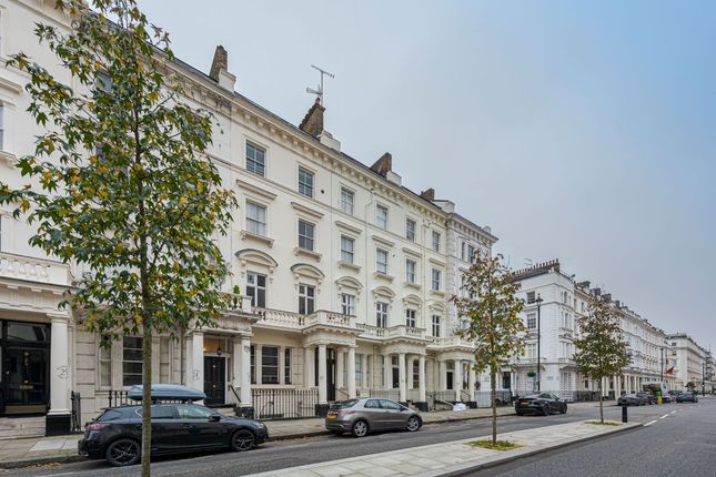 1 bed property, in Flat F, £450,000