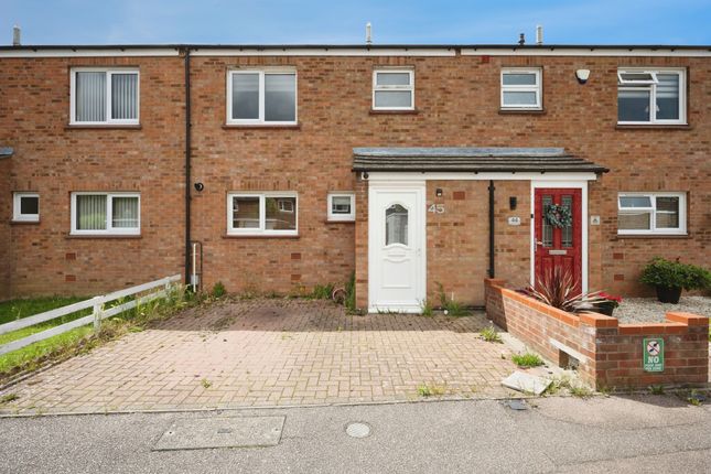 3 bed property, in Carrick Road, £270,000