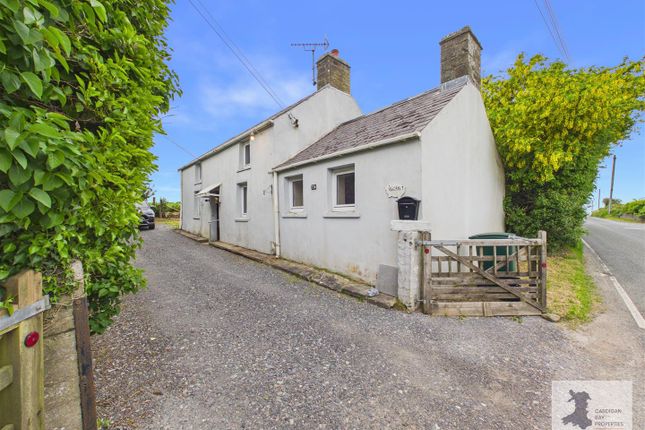 1 bed property, in Tanygroes, £250,000