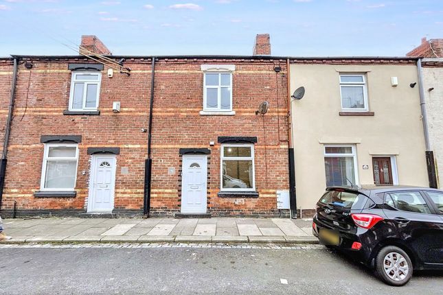 2 bed property, in Eleventh Street, £39,000