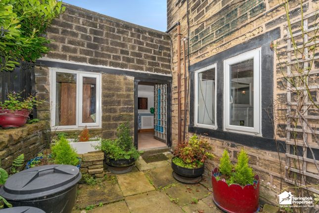 3 bed property, in Crowther Cottage, £239,000