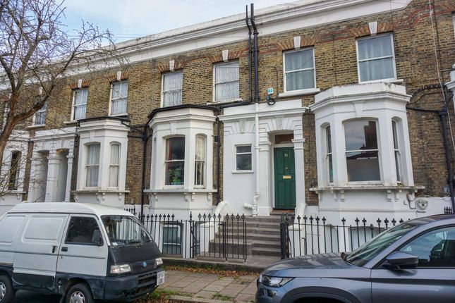 3 bed property, in Monkton Street, £640,000