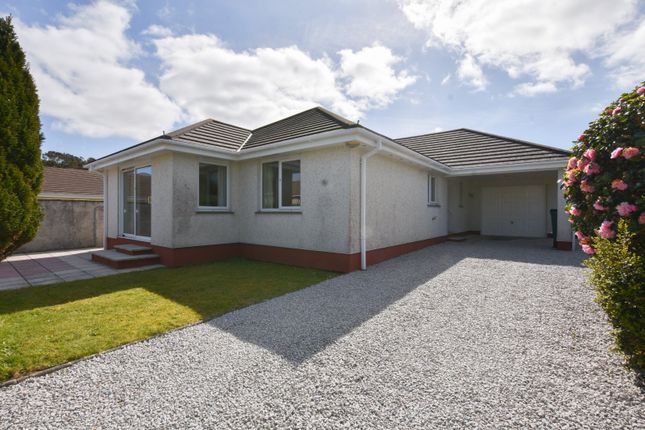 2 bed property, in Richards Lane, £345,000