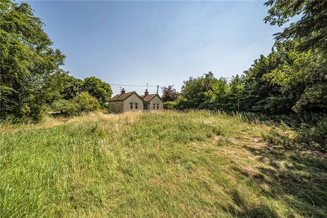 5 bed property, in Hodson, £350,000
